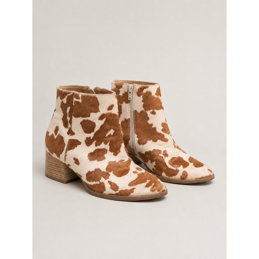 DV by Dolce Vita Heleen Cow Print Calf Hair Ankle Boots Women’s 7.5